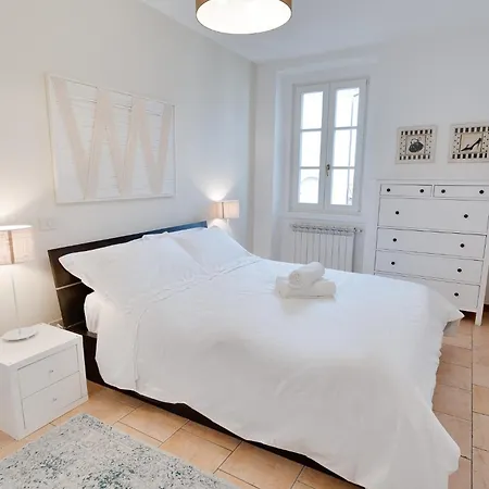 Apartment San Michele Center - 90m2 2 Minutes To Piazza Unita D Italia