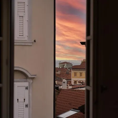 San Michele Center - 90m2 2 Minutes To Piazza Unita D Italia * Триест