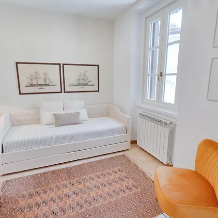 Appartement San Michele Center - 90m2 2 Minutes To Piazza Unita D Italia